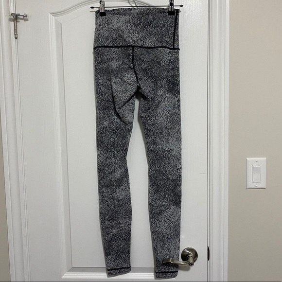 Lululemon wunder under - Picture 4 of 5